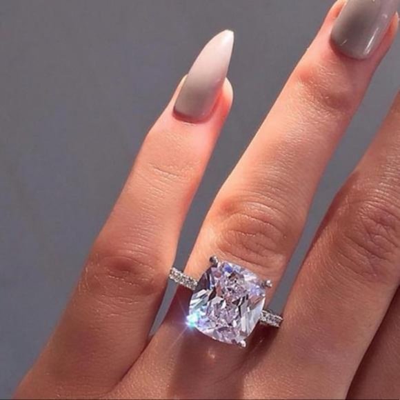 NEW 8CT 925 STERLING SILVER SOLITAIRE DIAMOND RING - Picture 1 of 4